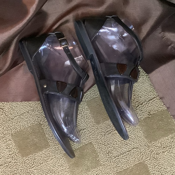 A NEW APPROACH (A.N.A.) FLAT THONG SANDALS SIZE 7 - Picture 3 of 6